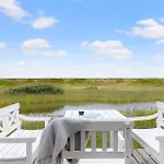3 Bedroom Stunning In Feriehus