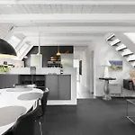 3 Bedroom Stunning In *
