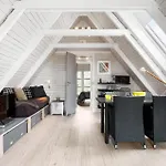 Feriehus 3 Bedroom Stunning In