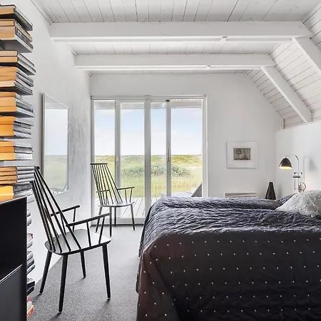 بيت للعطل 3 Bedroom Stunning In *