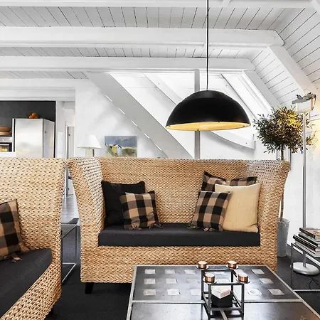 بيت للعطل 3 Bedroom Stunning In