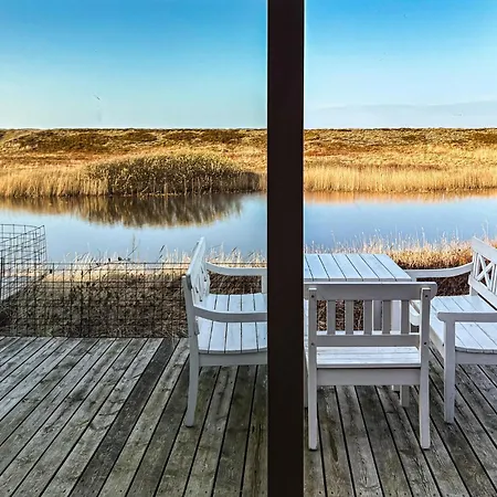 بيت للعطل 3 Bedroom Stunning In